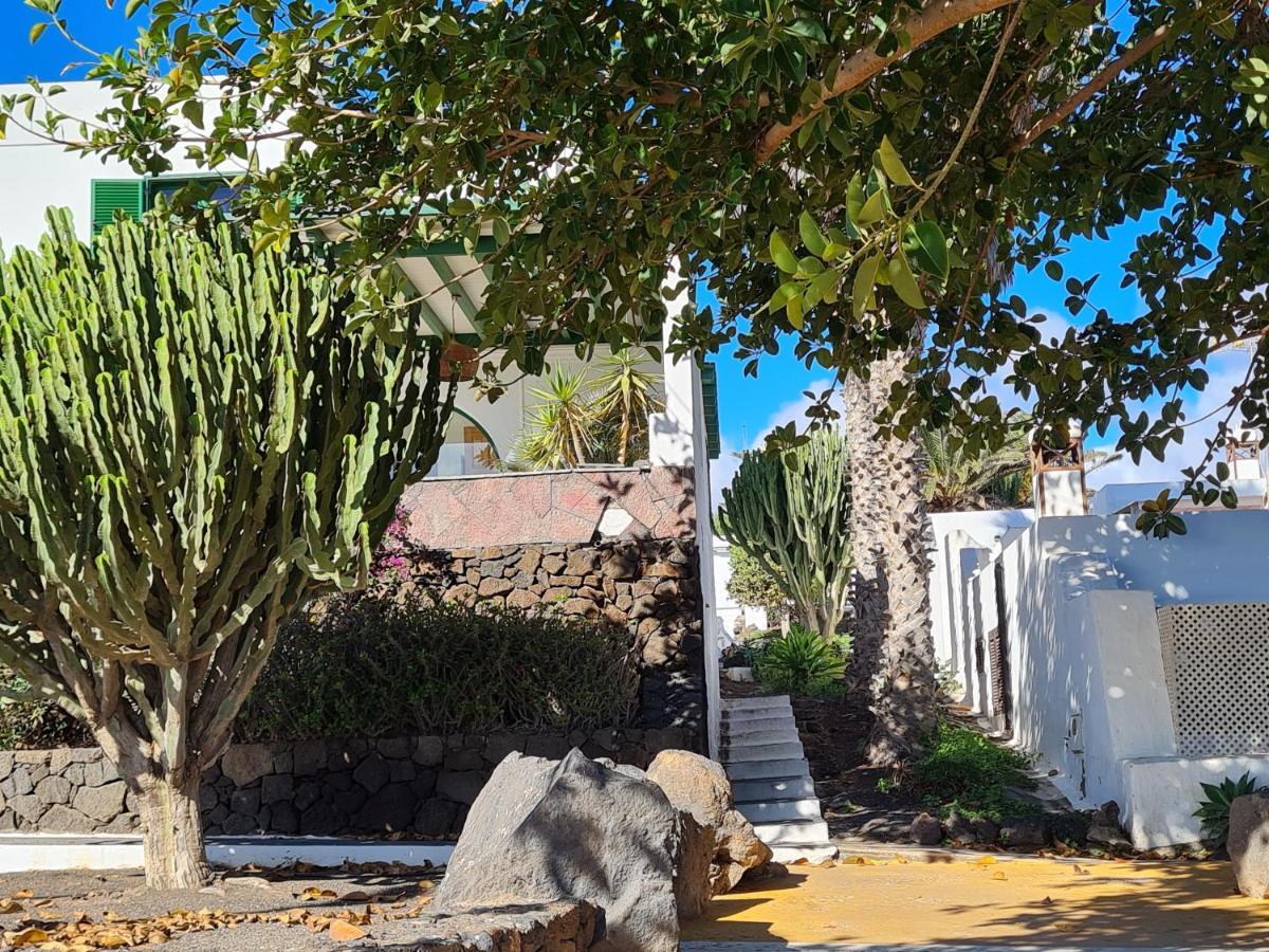 Cozy Waterman Beach House Costa Teguise Exterior photo